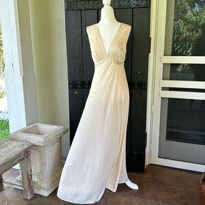 Vintage Vanity fair cream nightgown size 32